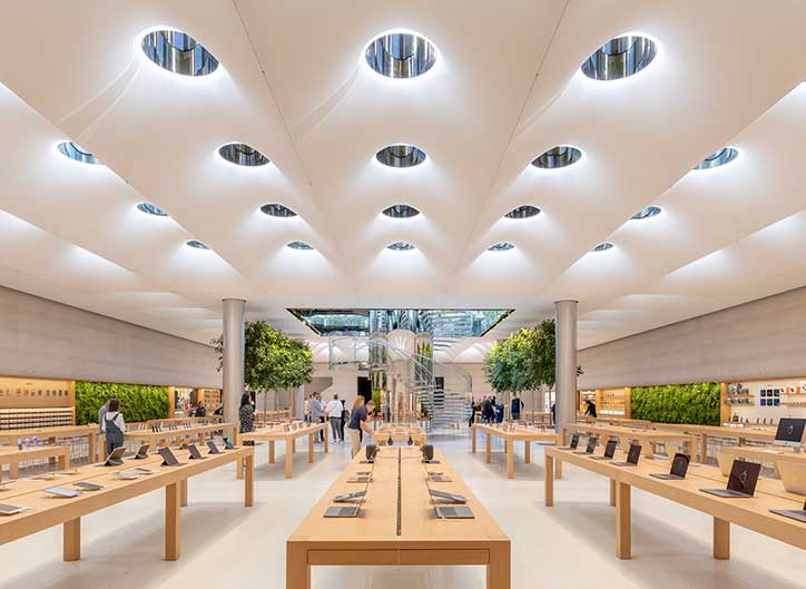 interior de tienda apple de NYork