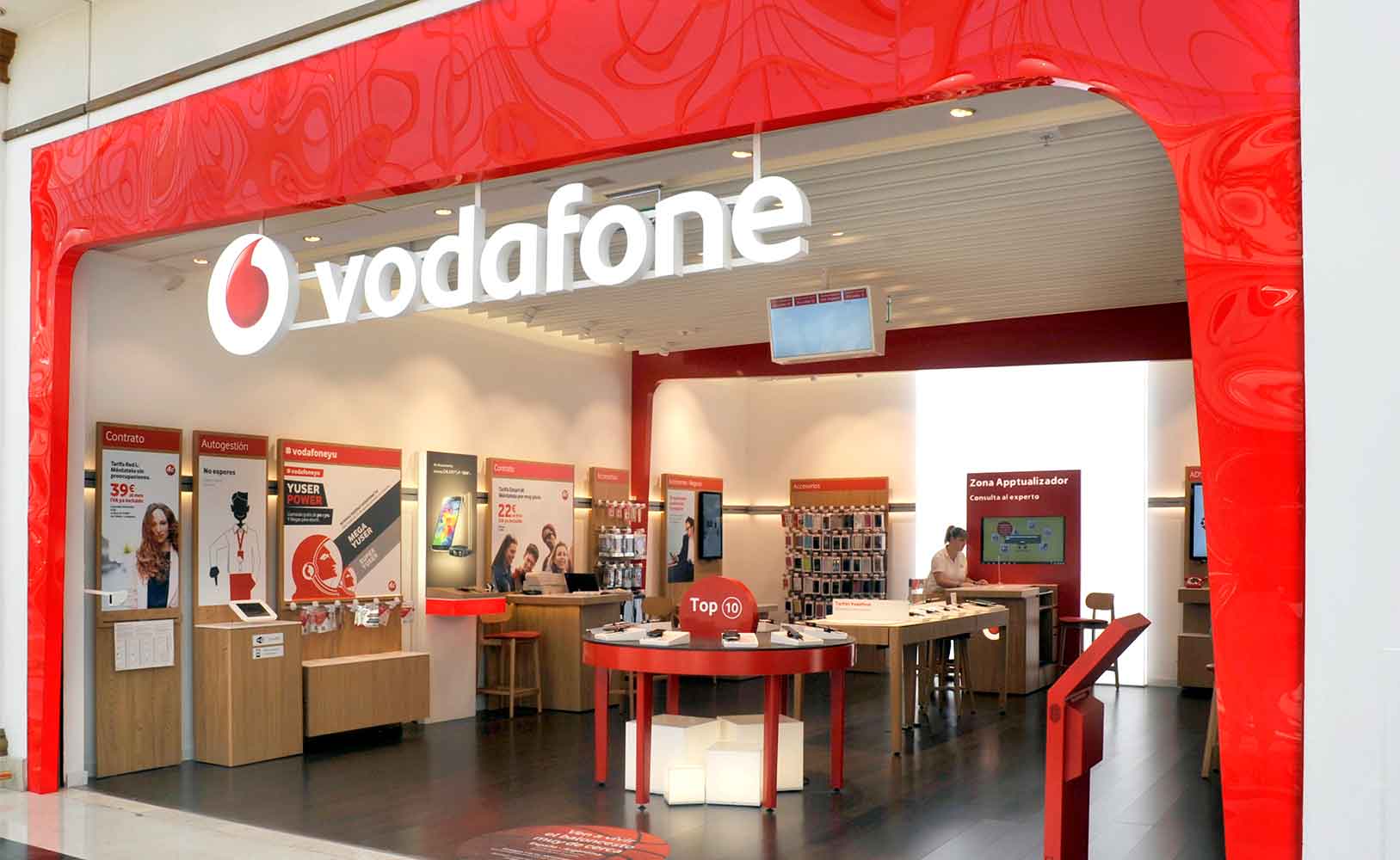 Producción gráfica y comunicación visual de tiendas Vodafone