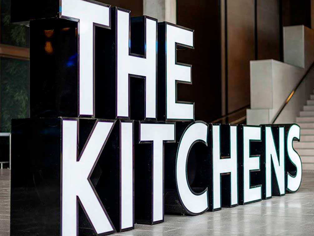 Rotulo metacrilato The Kitchens
