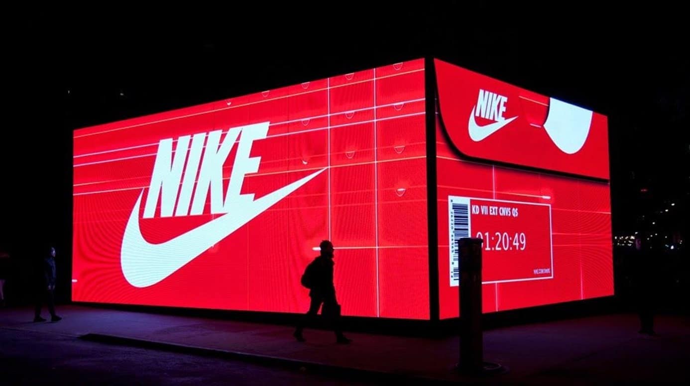 Nike Pop up Store creates a shoe box with displays.