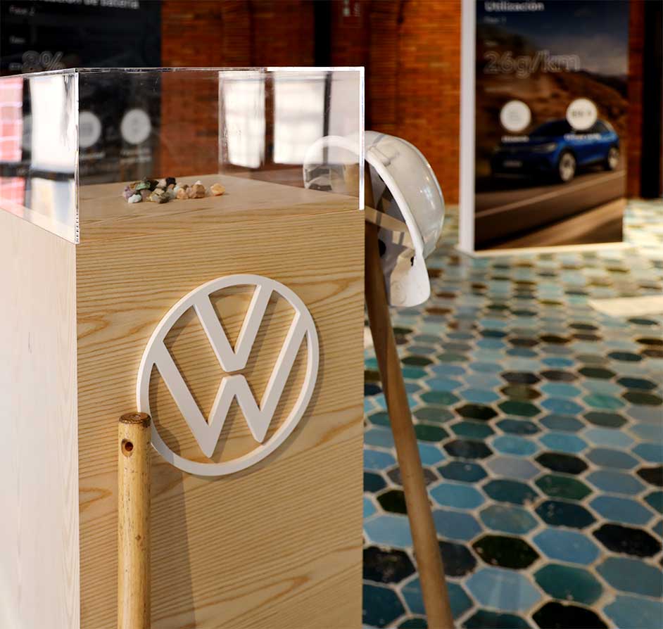 Producción elementos decorativos personalizados evento Volkswagen ID4