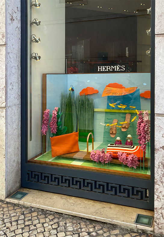 instore-clientes-hermes-escaparatismo-y-visual merchandising-flagship-lisboa-portugal