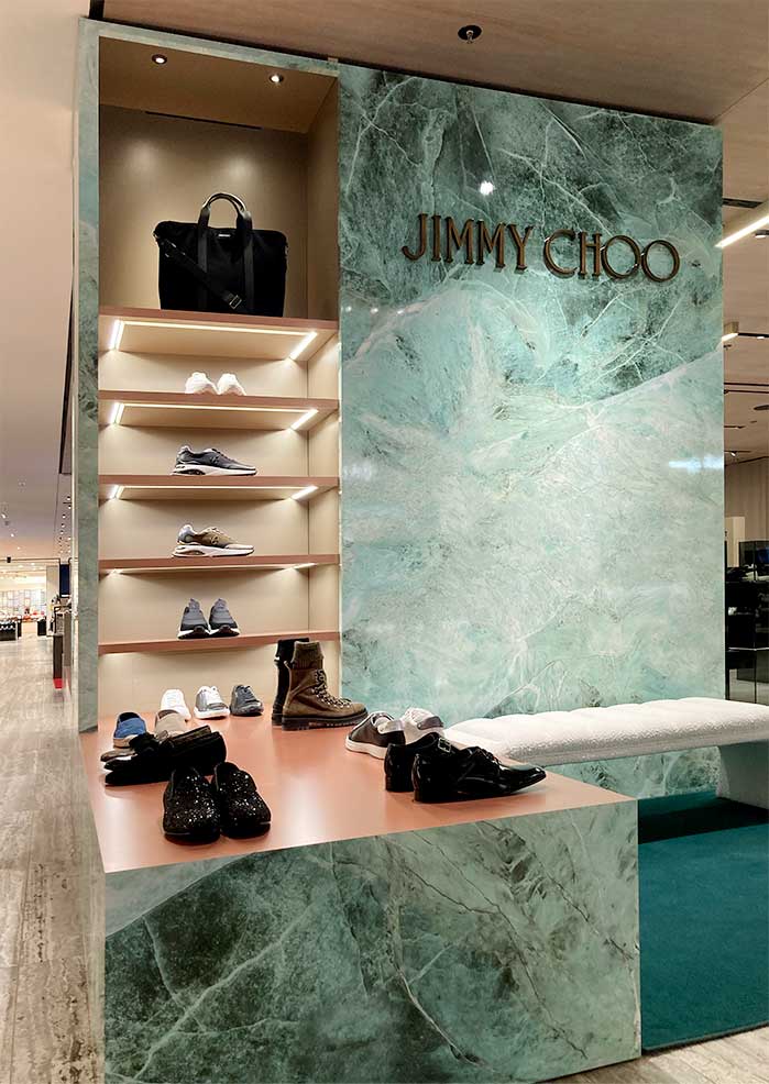 instore-clientes-jimmy-choo-pop-up-store-mobiliario-led