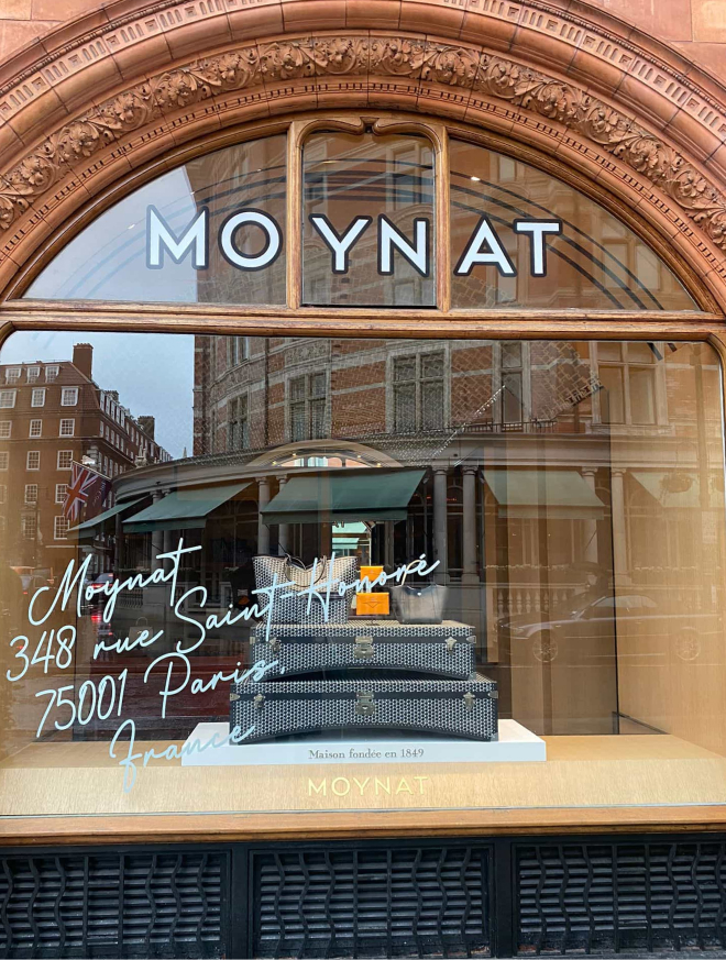 Production and installation of window displays for Moynat.