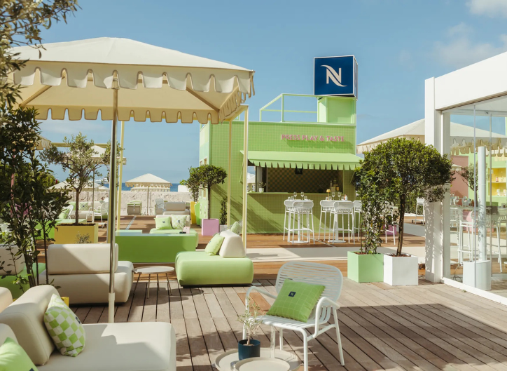Visual communication trends for summer